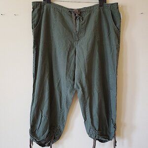 Columbia Women's Green Plus Cargo Capri Decorative Hem Pant SZ XXL